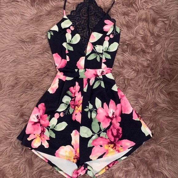 Floral Navy Multi-Color Romper | Small | Brand New - Picture 1 of 2